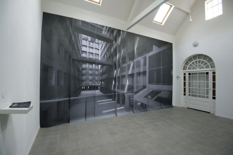 Closed Architecture / Gesloten Architectuur