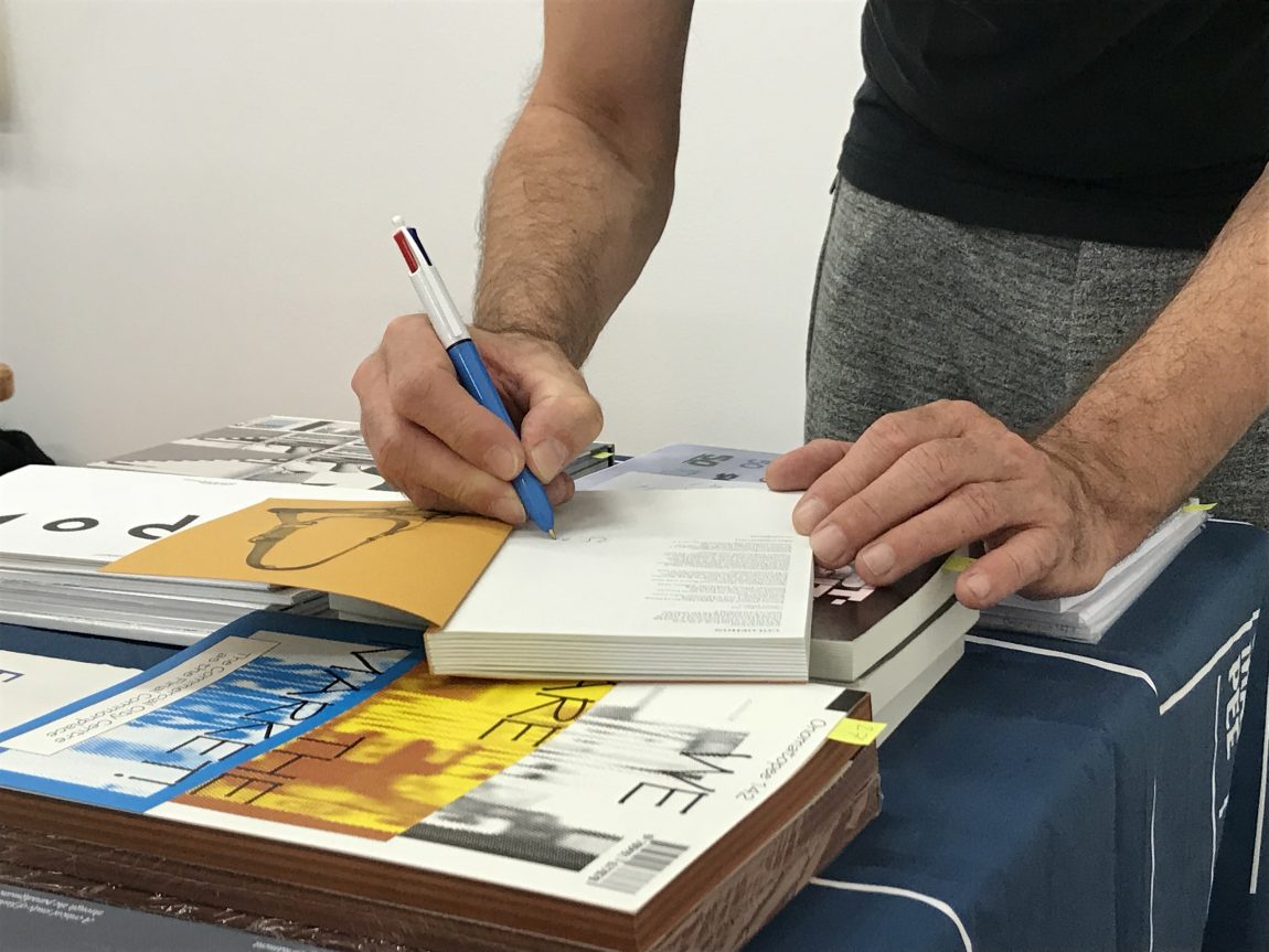 navigation - book signing by co-editor Hinrich Sachs